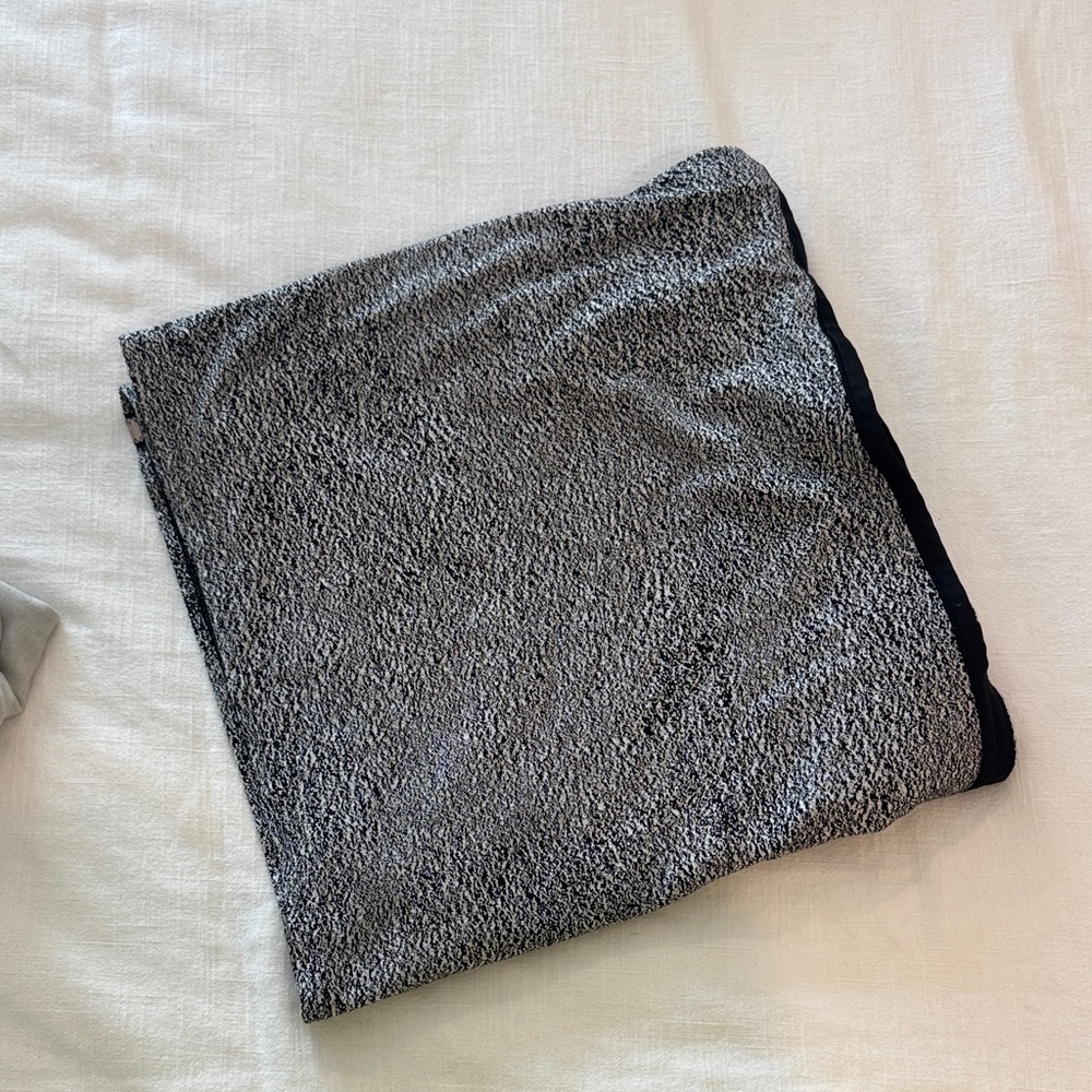 Gray Textured lululemon infinity scarf